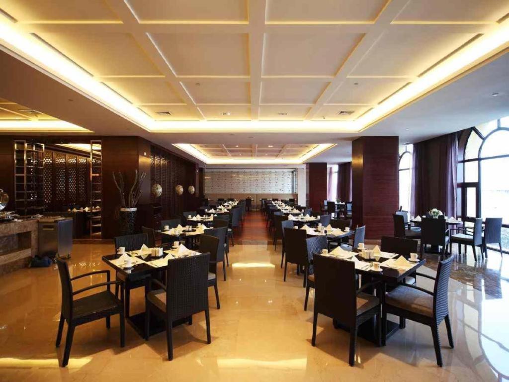 Haiyang Shenglong Jianguo Hotel Hai-yang-hsien Εξωτερικό φωτογραφία