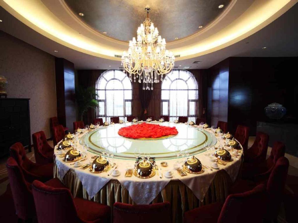 Haiyang Shenglong Jianguo Hotel Hai-yang-hsien Εξωτερικό φωτογραφία