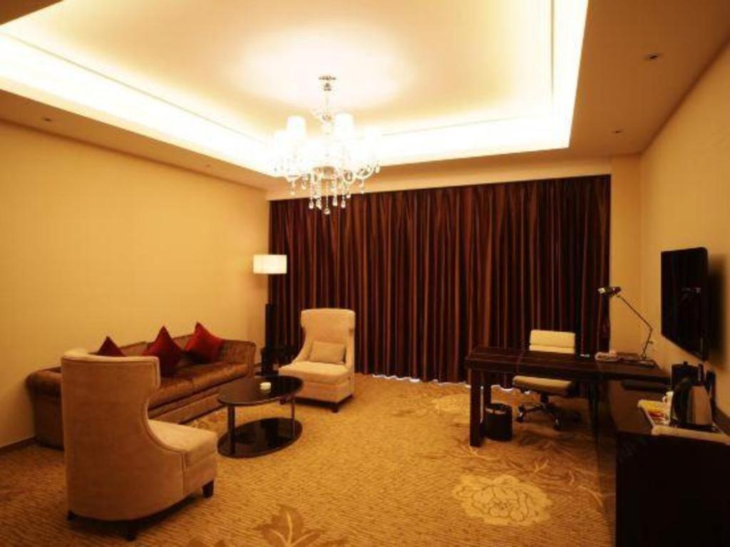 Haiyang Shenglong Jianguo Hotel Hai-yang-hsien Εξωτερικό φωτογραφία
