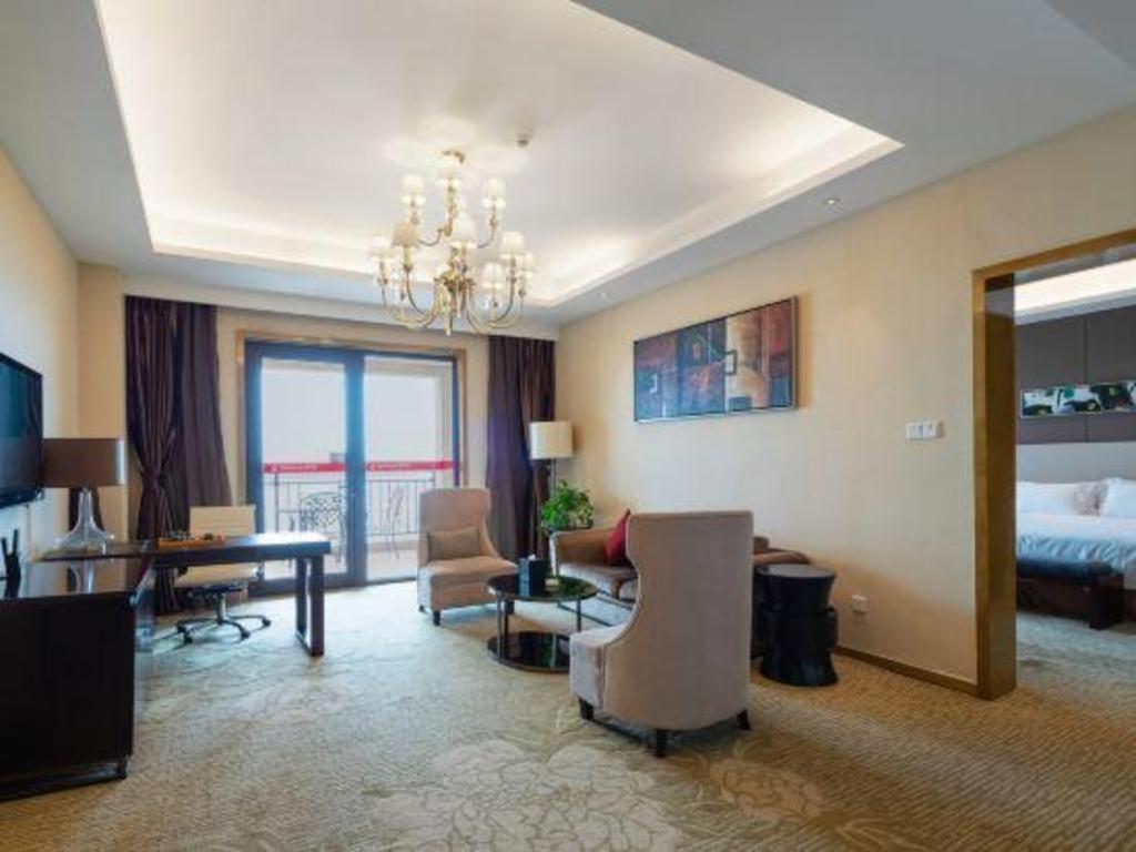 Haiyang Shenglong Jianguo Hotel Hai-yang-hsien Εξωτερικό φωτογραφία
